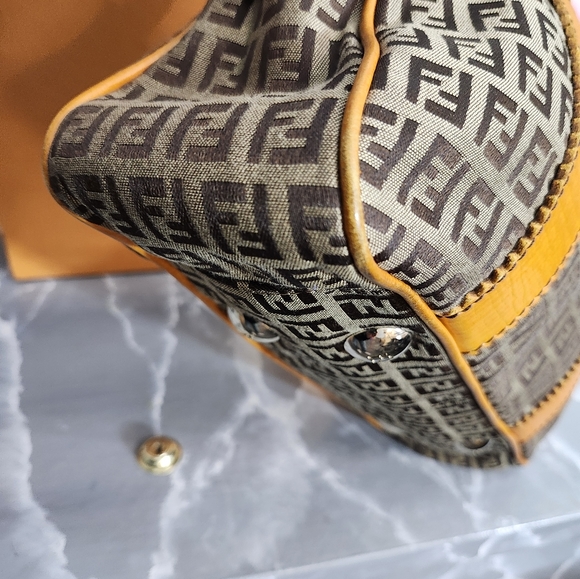 #A33 FENDI - Picture 12 of 13